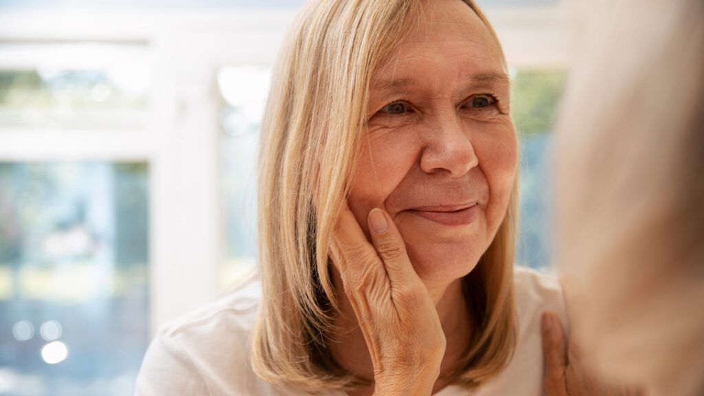 Guía definitiva sobre el cuidado de las encías en la tercera edad Guía definitiva sobre el cuidado de las encías en la tercera edad